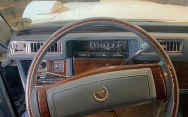 Cadillac-Seville-1978-White-Blue-38