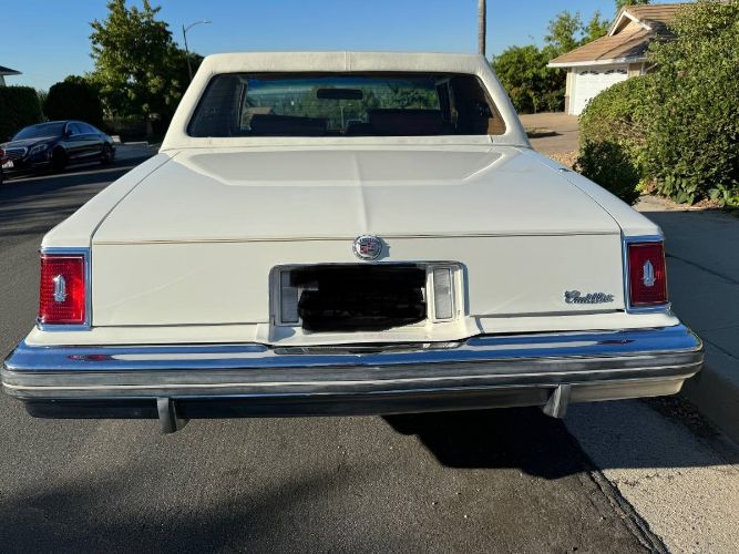 Cadillac-Seville-1979-1