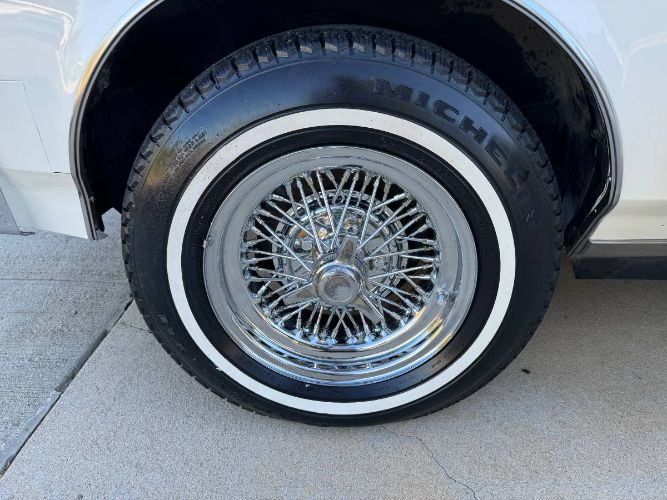 Cadillac-Seville-1979-7