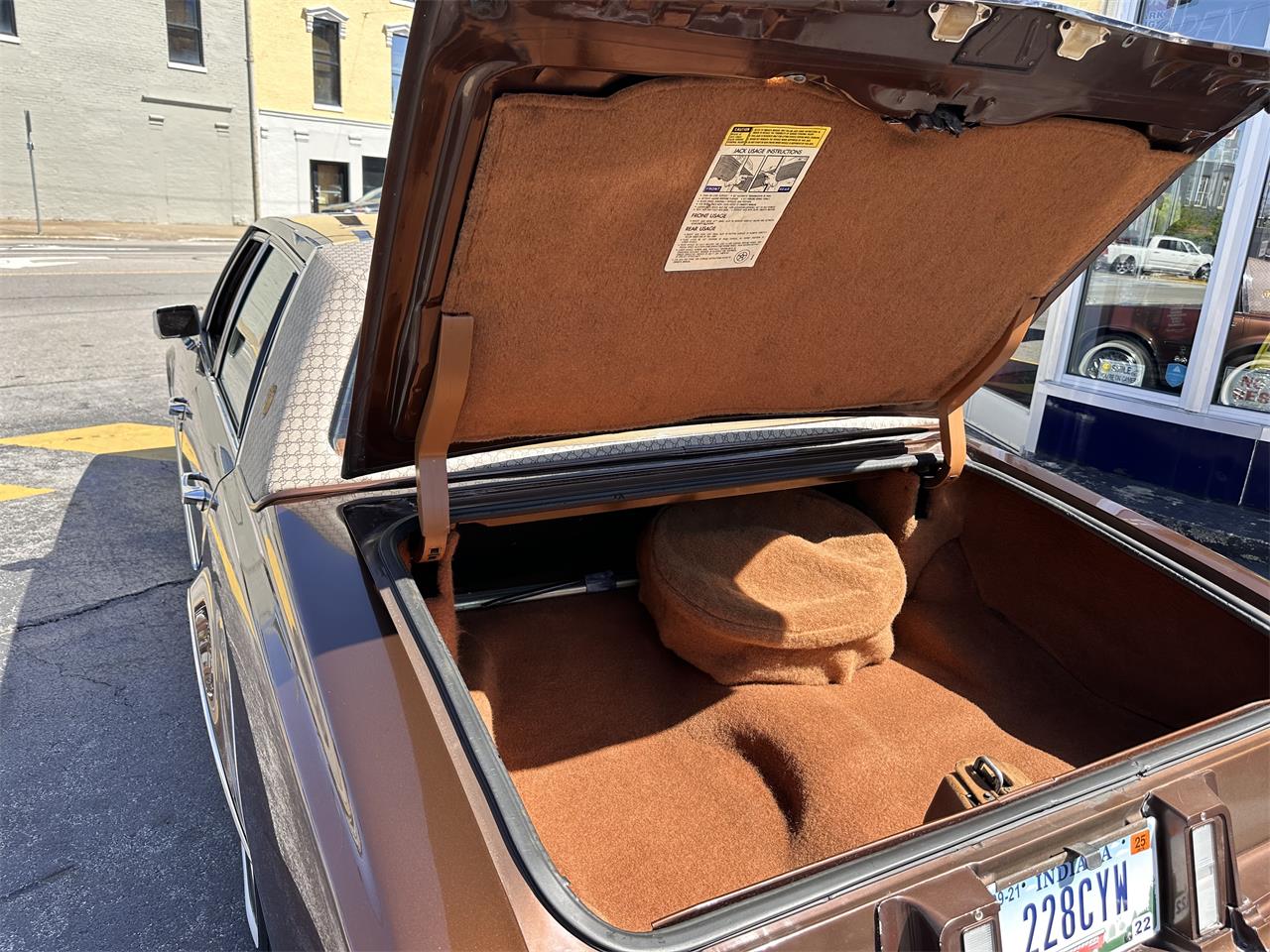 Cadillac-Seville-1979-Medium-Brown-Tan-10