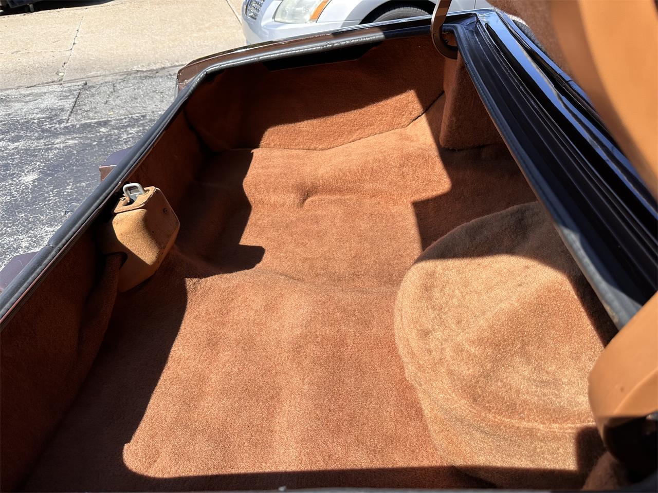 Cadillac-Seville-1979-Medium-Brown-Tan-26