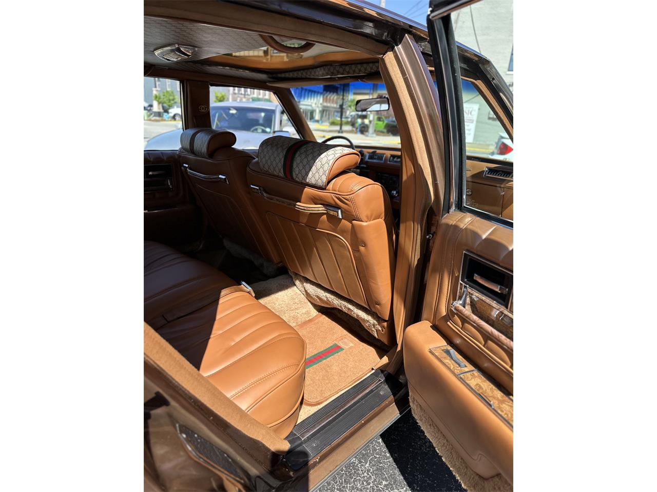 Cadillac-Seville-1979-Medium-Brown-Tan-32