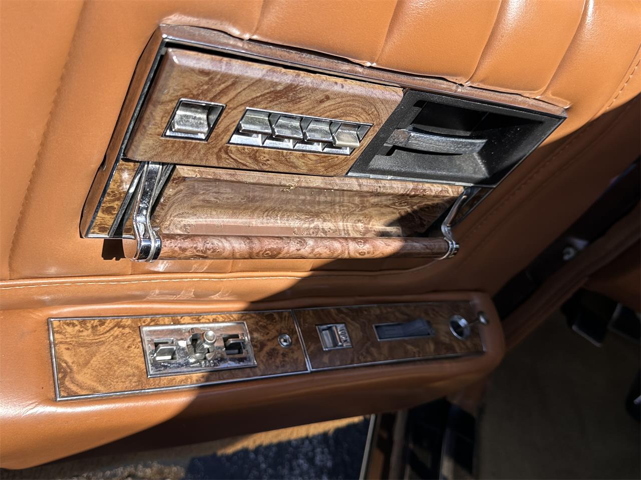 Cadillac-Seville-1979-Medium-Brown-Tan-39