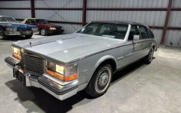 Cadillac-Seville-1984-GrayBlack-Black-Leather