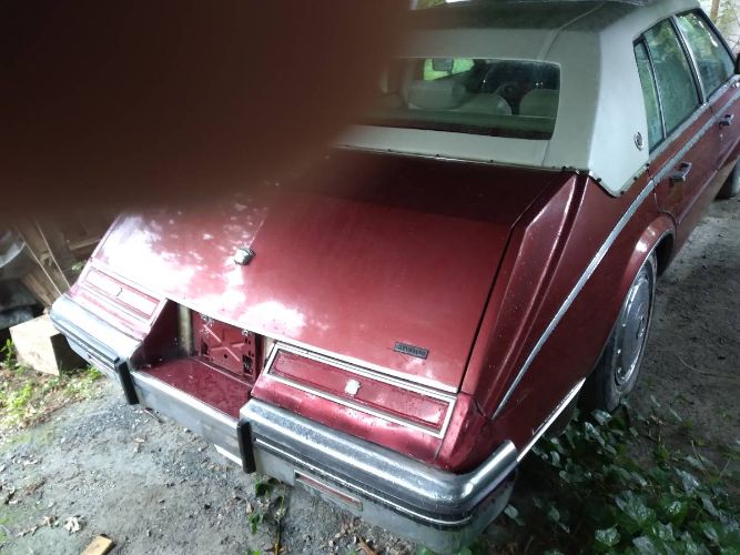 Cadillac-Seville-1984-Red-3