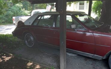 Cadillac-Seville-1984-Red