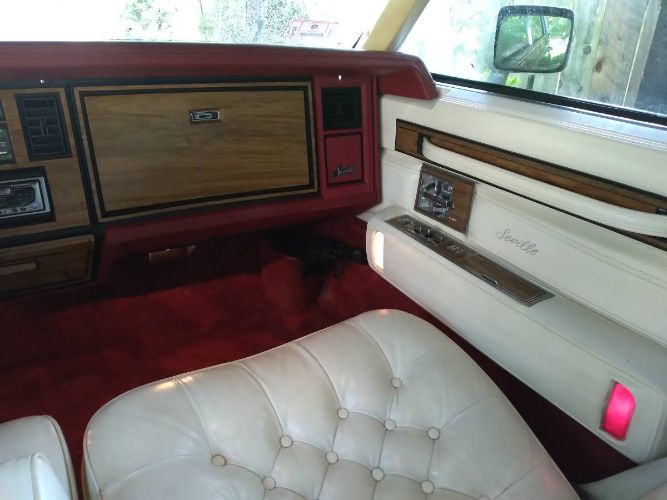 Cadillac-Seville-1984-Red-6