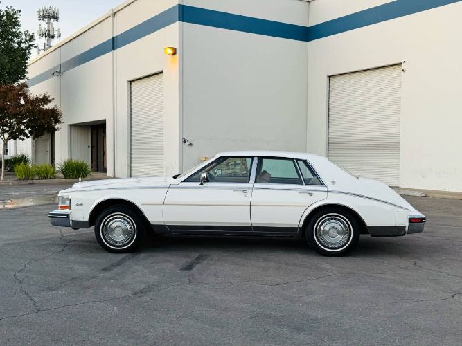 Cadillac-Seville-1984-White-18