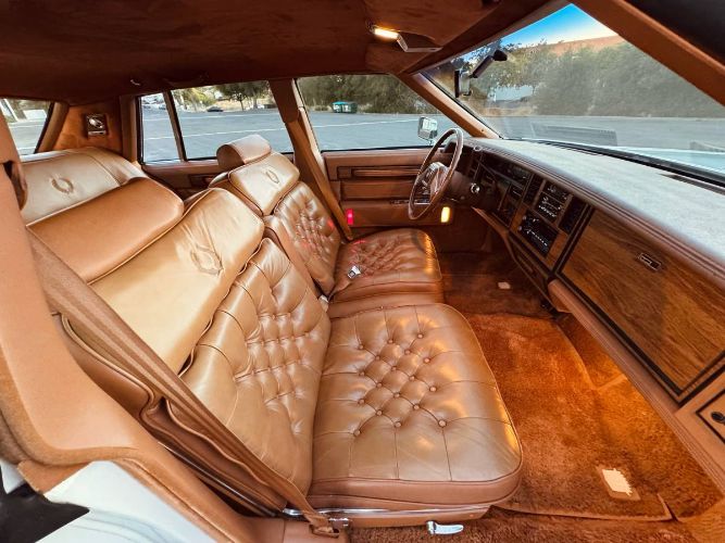Cadillac-Seville-1984-White-7