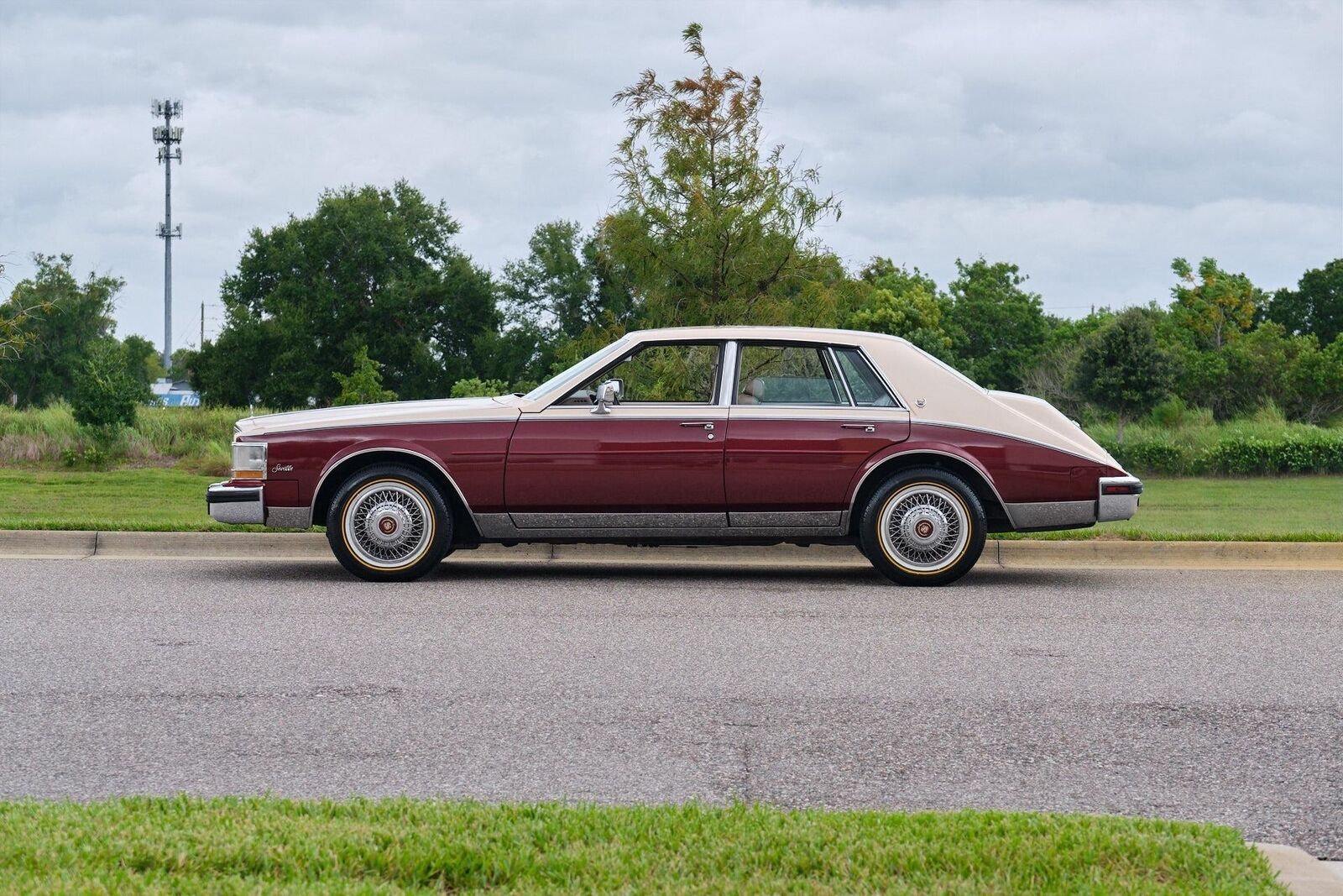 Cadillac-Seville-1985-4-Door-1