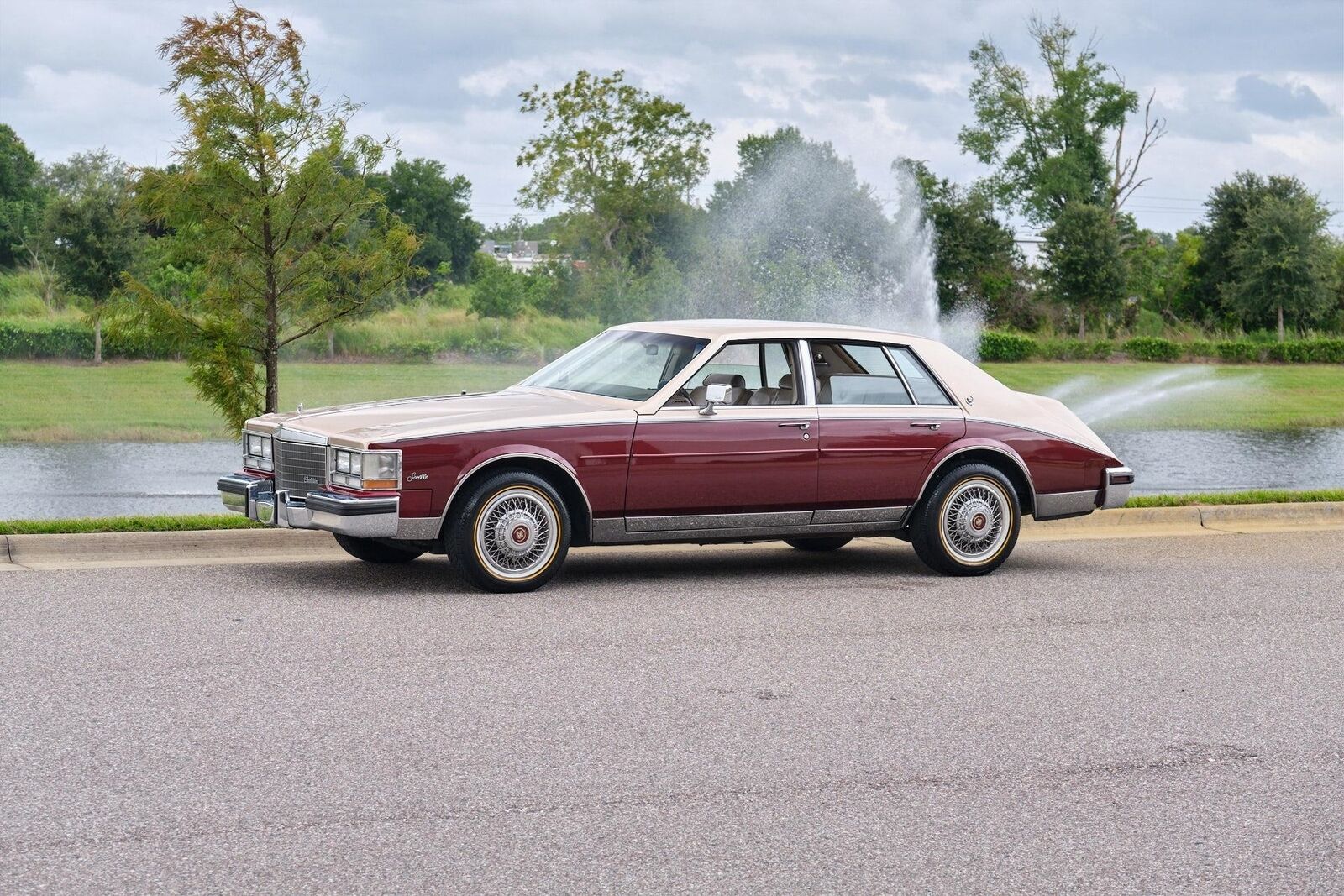 Cadillac-Seville-1985-4-Door-23