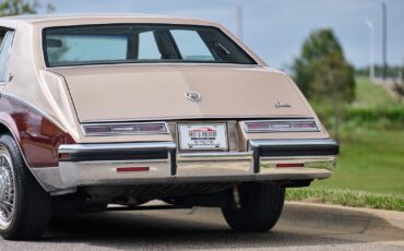 Cadillac-Seville-1985-4-Door-31