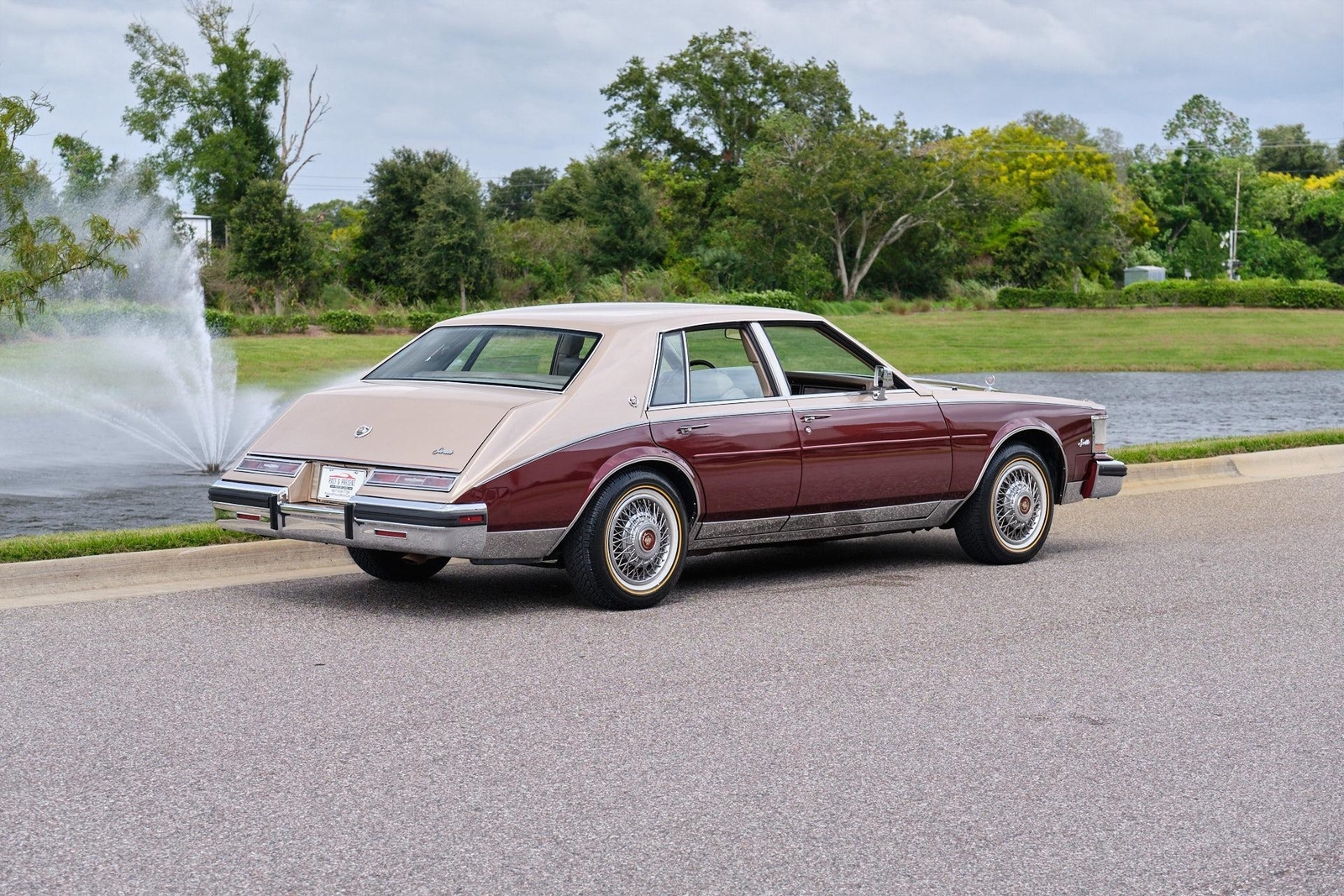 Cadillac-Seville-1985-4-Door-5