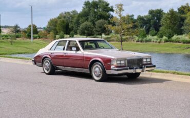 Cadillac-Seville-1985-4-Door-8
