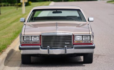 Cadillac-Seville-1985-4-Door-9