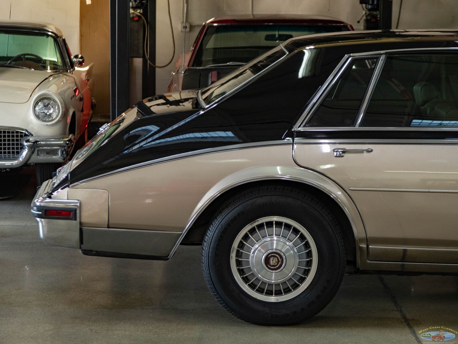 Cadillac-Seville-1985-Sedan-1