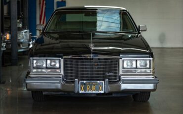 Cadillac-Seville-1985-Sedan-12