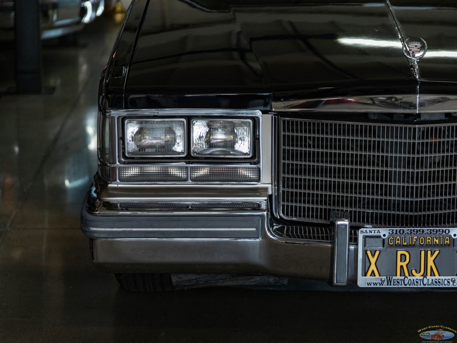 Cadillac-Seville-1985-Sedan-13