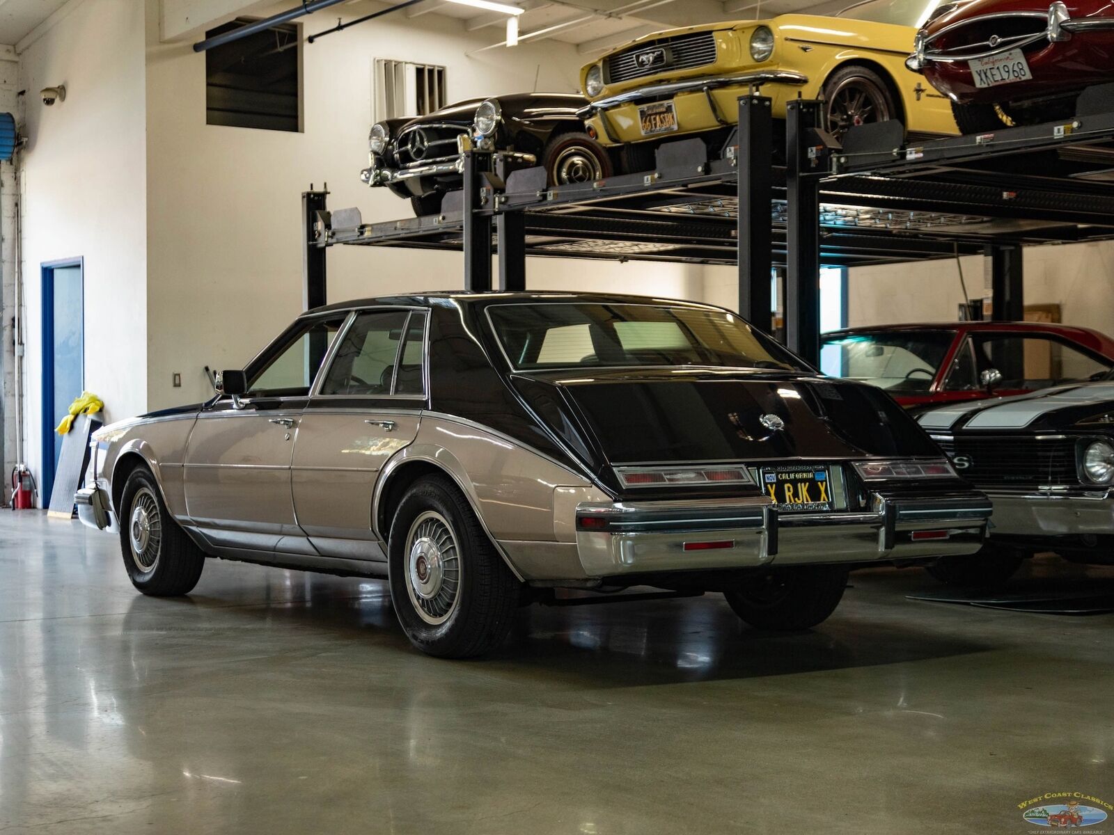 Cadillac-Seville-1985-Sedan-20