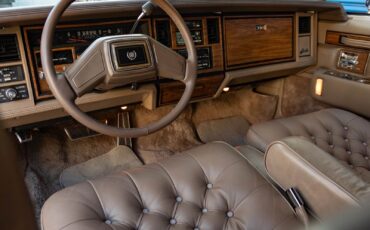 Cadillac-Seville-1985-Sedan-31