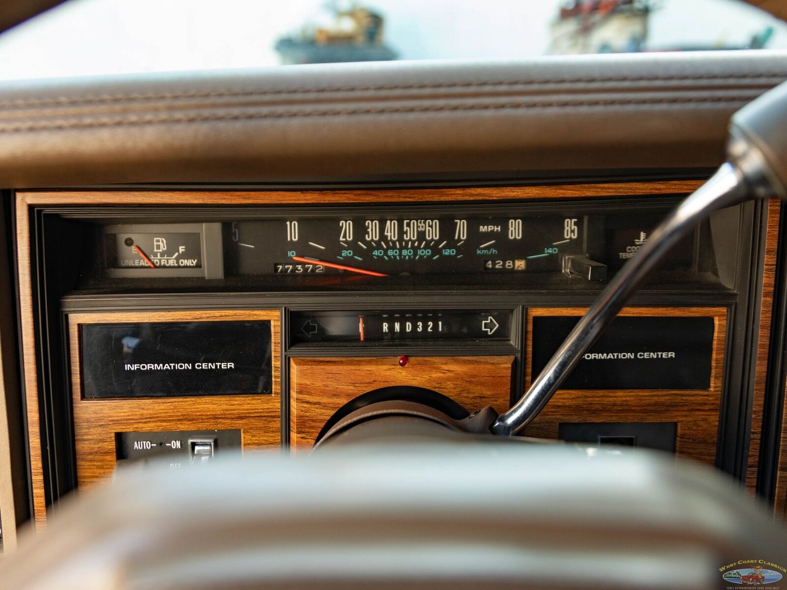 Cadillac-Seville-1985-Sedan-34