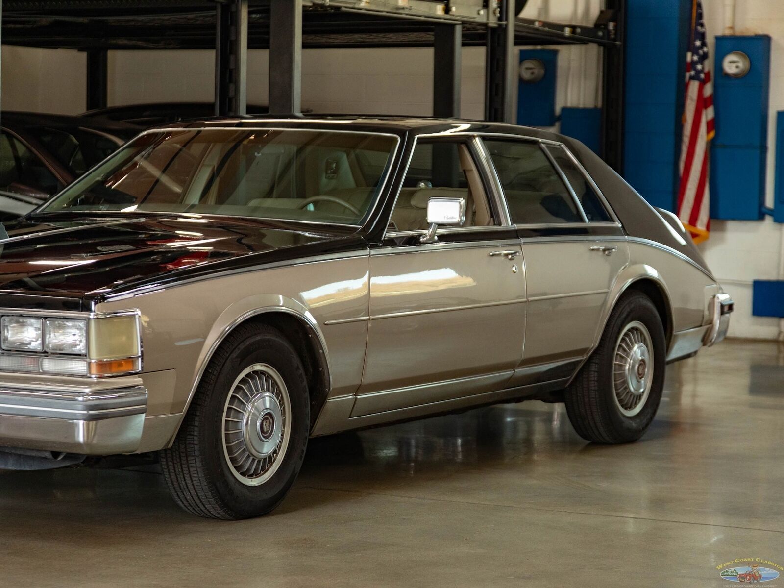 Cadillac-Seville-1985-Sedan-8