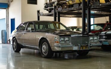 Cadillac-Seville-1985-Sedan-9