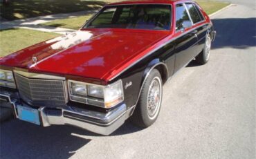 Cadillac-Seville-1985-Two-tone-Red-Black-Dark-Red-4