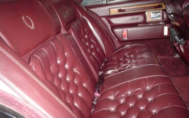 Cadillac-Seville-1985-Two-tone-Red-Black-Dark-Red-7