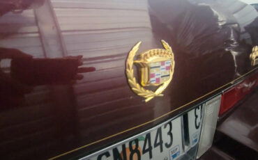 Cadillac-Seville-1988-14