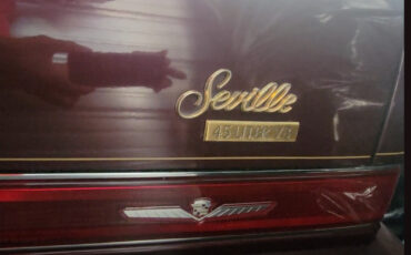 Cadillac-Seville-1988-15