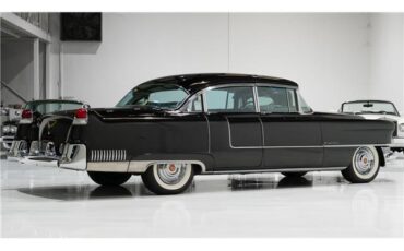 Cadillac-Sixty-Special-1955-Sedan-4
