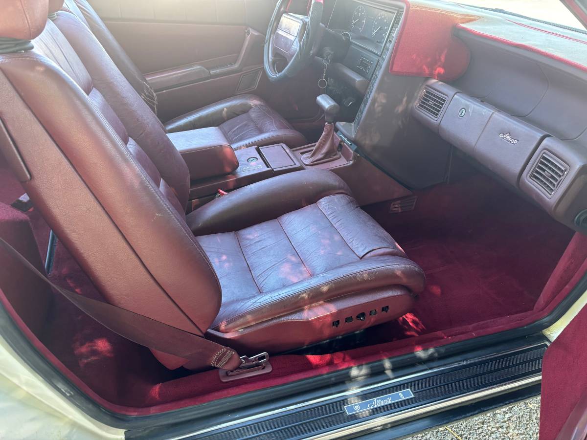 Cadillac-allante-1990-white-3