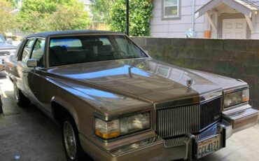 Cadillac-brougham-1991-1
