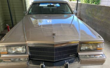 Cadillac-brougham-1991-3