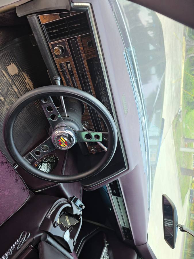 Cadillac-coupe-deville-1970-grey-6