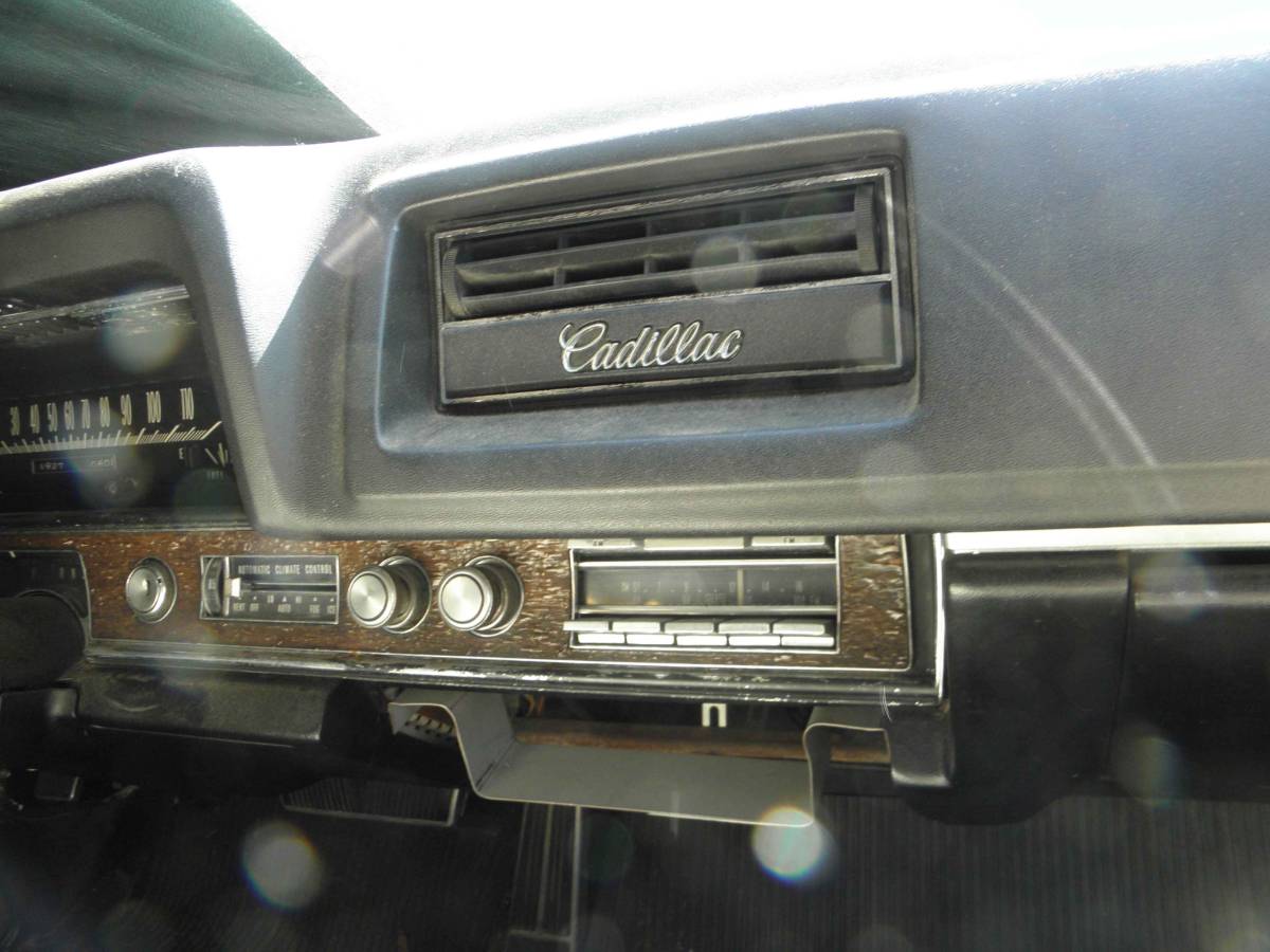Cadillac-eldorado-1968-white-10