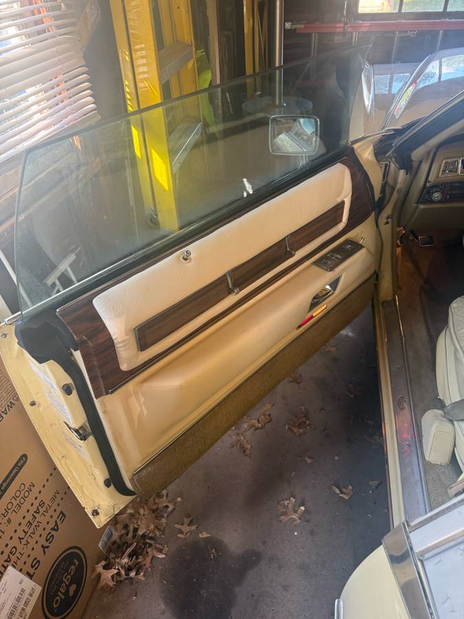 Cadillac-eldorado-1978-yellow-12