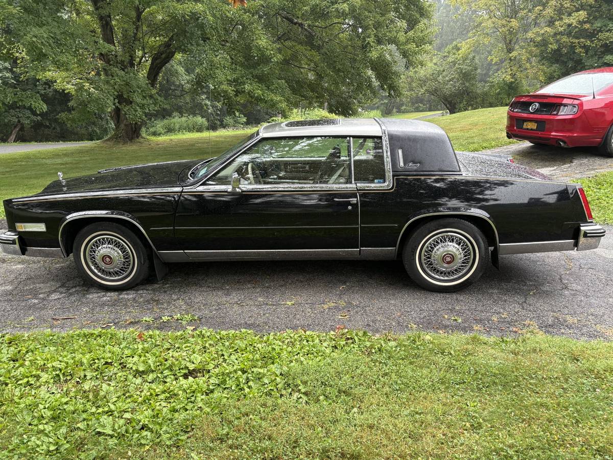 Cadillac-eldorado-1985-black-2