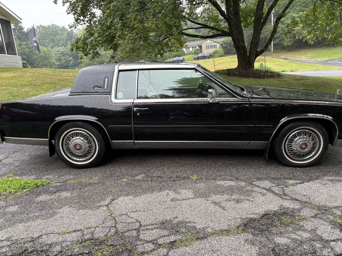Cadillac-eldorado-1985-black-3