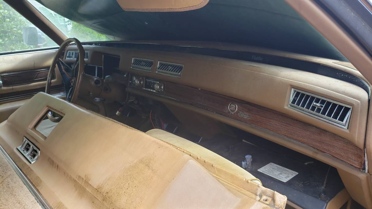 Cadillac-eldorado-sedan-1976-brown-4