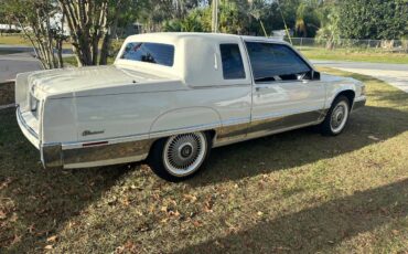 Cadillac-fleetwood-1990-2