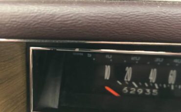 Cadillac-fleetwood-brougham-1985-5