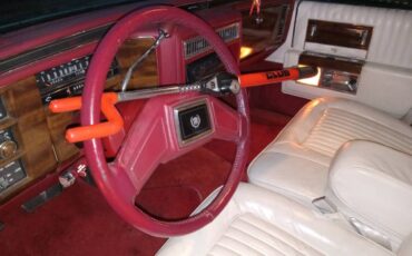Cadillac-fleetwood-brougham-1987-red-3