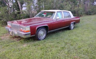 Cadillac-fleetwood-brougham-1987-red