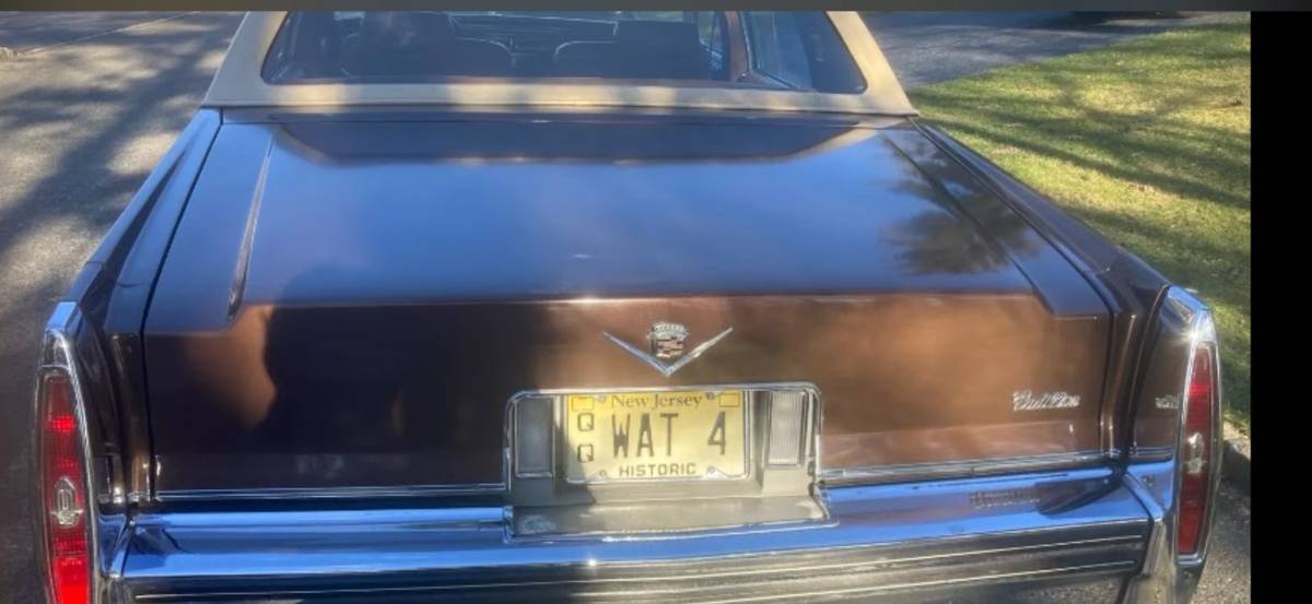 Cadillac-sedan-deville-1979-brown-1