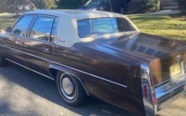 Cadillac-sedan-deville-1979-brown-2