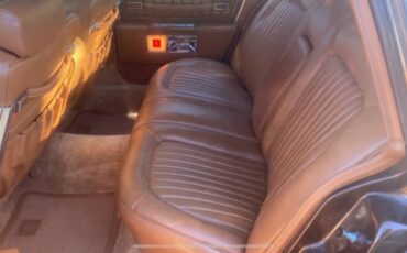 Cadillac-sedan-deville-1979-brown-4