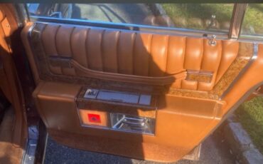 Cadillac-sedan-deville-1979-brown-7