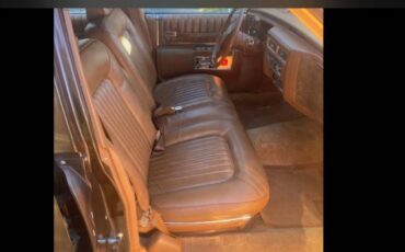 Cadillac-sedan-deville-1979-brown-8